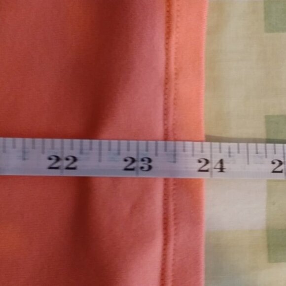 Nike Women's Peach Pink Quality Active Attire Dri-Fit Half Zipper Top Size M - Picture 6 of 7